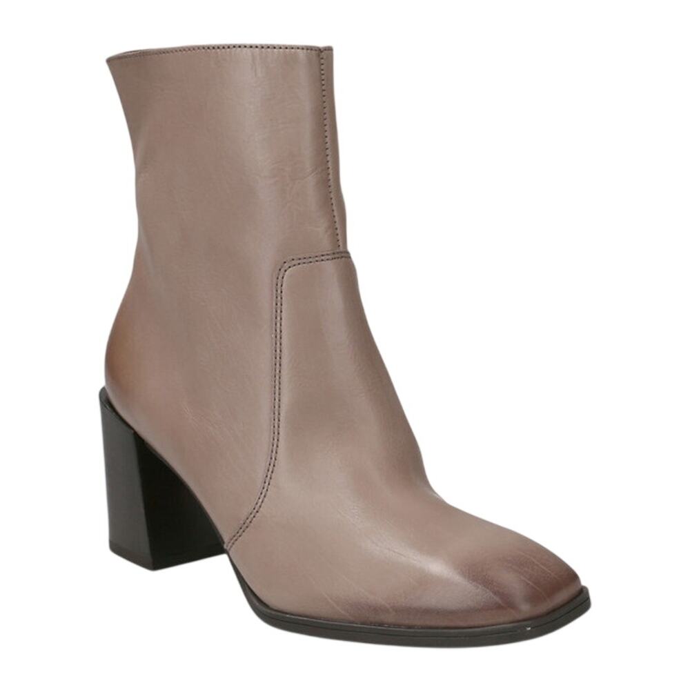 Paul Green $350 ankle beige leather booties gently used Size US 10.5